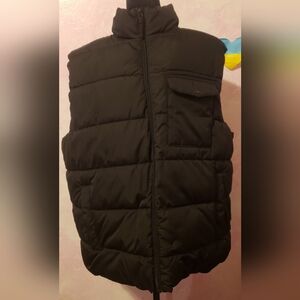 Men's Black Puffer Vest
